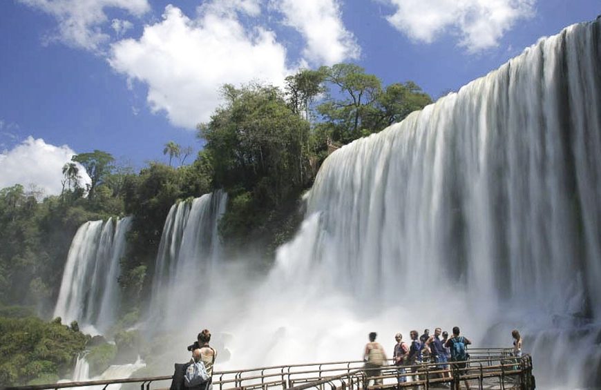 Misiones habilita el turismo interno para los próximos dos fines de semana Misiones habilita el turismo interno para los próximos dos fines de semana