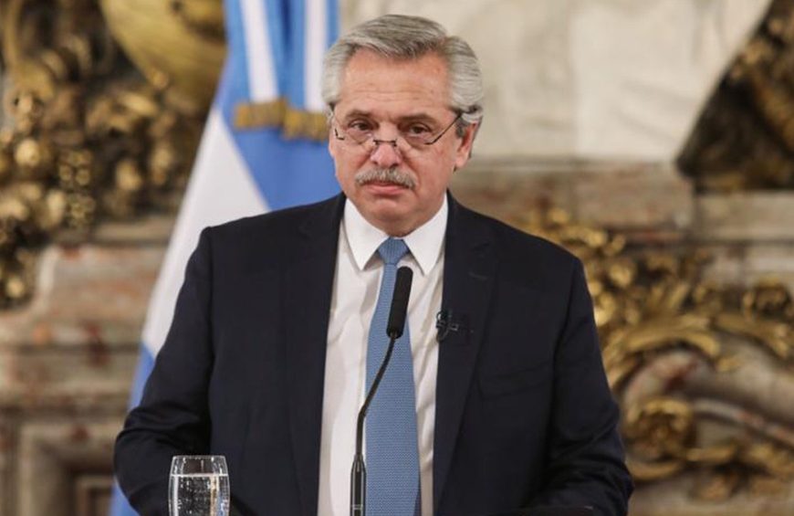 El Presidente anuncia obras para cinco provincias El Presidente anuncia obras para cinco provincias