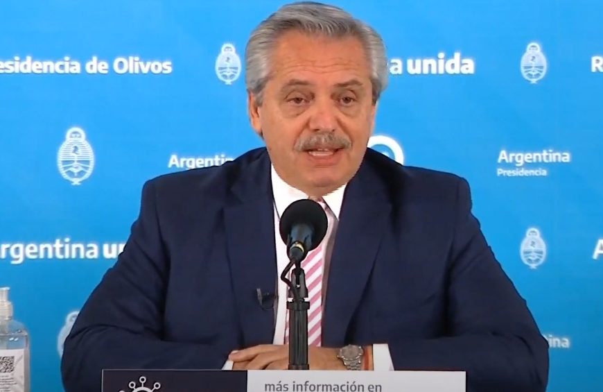 Fernández presentó un programa asistencial a municipios por 1.086 millones de pesos Fernández presentó un programa asistencial a municipios por 1.086 millones de pesos