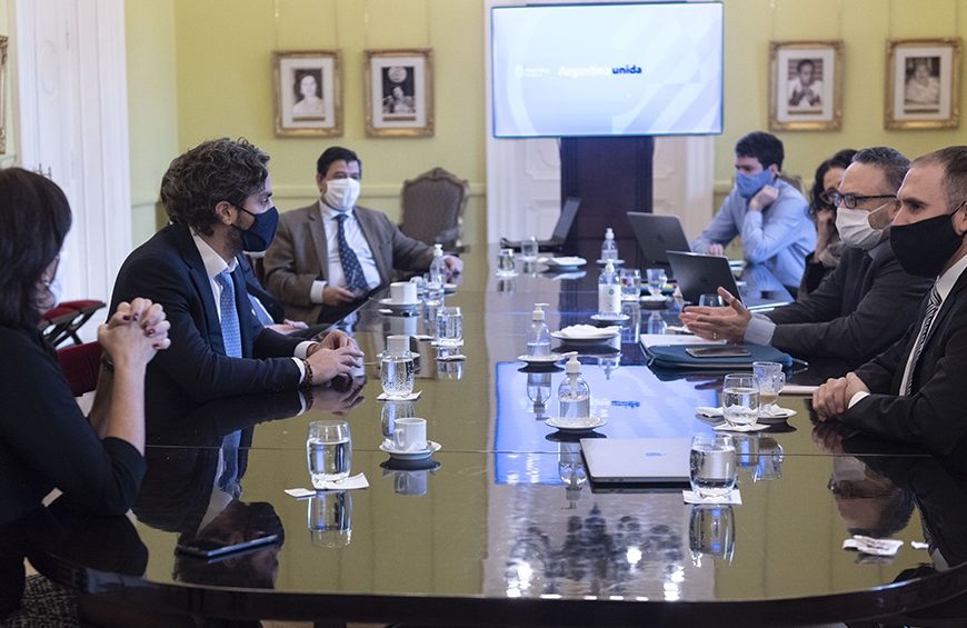 El gabinete económico se reúne para avanzar en programa de reactivación productiva El gabinete económico se reúne para avanzar en programa de reactivación productiva