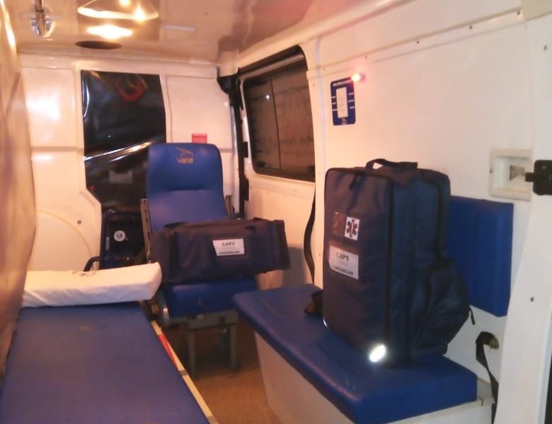 Equipan ambulancias con comunicaciones Equipan ambulancias con comunicaciones