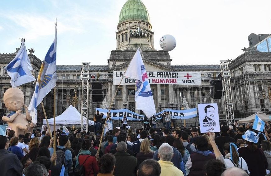 Se movilizan en todo el país sectores contrarios a la legalización del aborto Se movilizan en todo el país sectores contrarios a la legalización del aborto