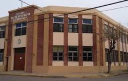 Insólito: Arrancaban las clases pero el edificio no estaba en condiciones