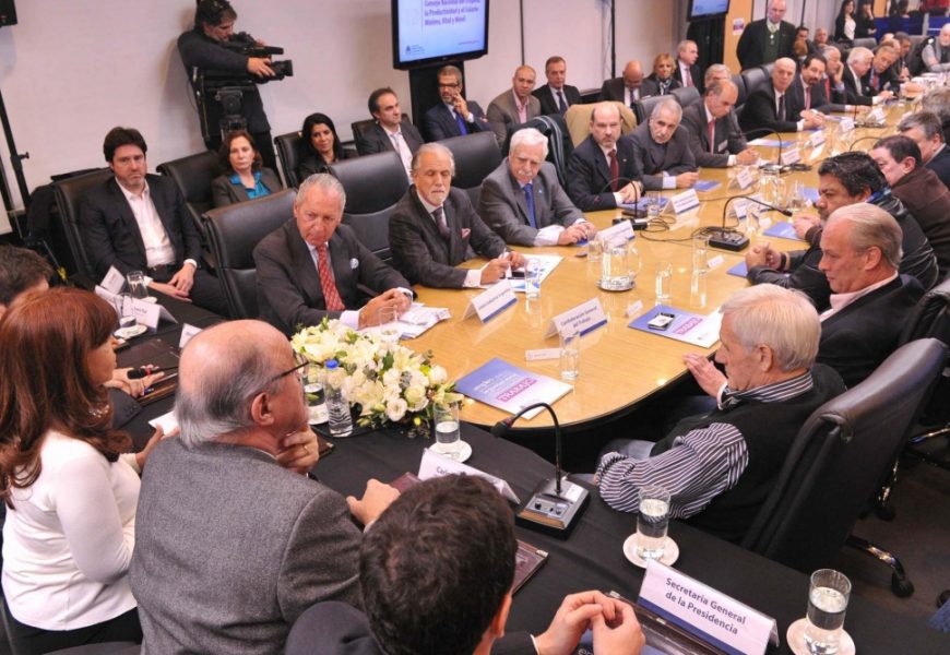 El Gobierno convocó al Consejo del Salario para el 27 de abril El Gobierno convocó al Consejo del Salario para el 27 de abril