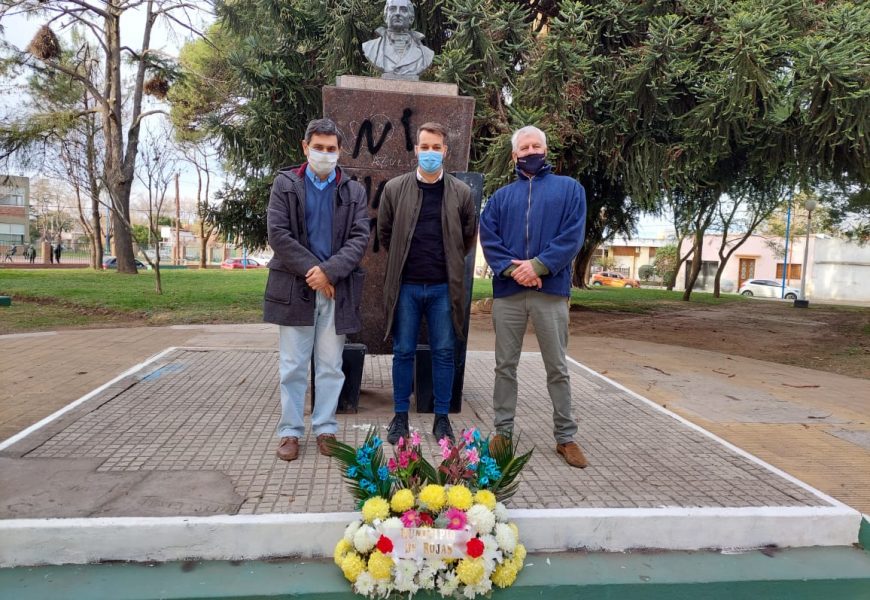 El Municipio realizó ofrenda floral a Mariano Moreno El Municipio realizó ofrenda floral a Mariano Moreno