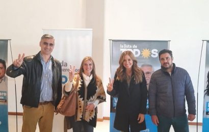 Bini, Sartelli y Salinas junto a Tolosa Paz