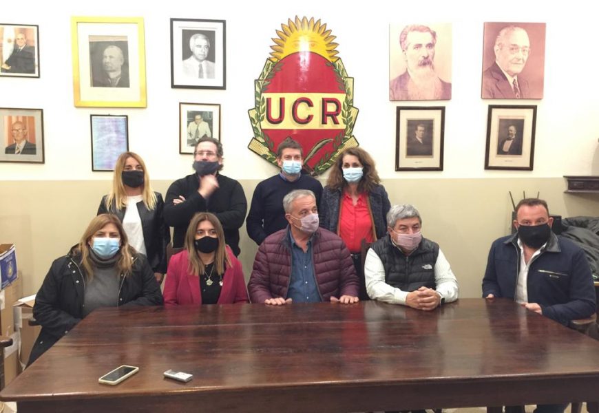 Claudio Rossi encabezó reunión seccional en Rojas Claudio Rossi encabezó reunión seccional en Rojas