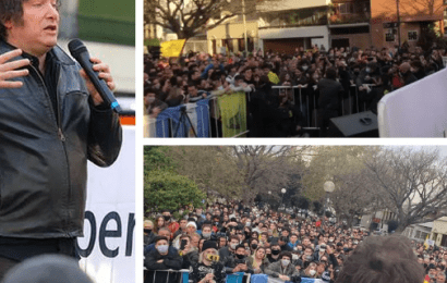 ¡Éxito total! Milei comenzó a dar clases de economía en las plazas y se llenó de gente