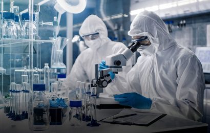 AstraZeneca anunció un fármaco contra el coronavirus que redujo al 67% los casos graves
