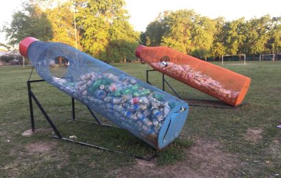 Suman Ecobotellas en plaza de las Banderas