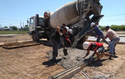 Ejecutan plateas para viviendas de Progreso y Rafael Obligado