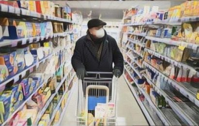 El Gobierno retrotrajo precios de 1.432 productos al 1 de octubre