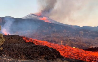 El volcán Cumbre Vieja lleva 50 días de actividad sin indicios de finalizar a corto plazo