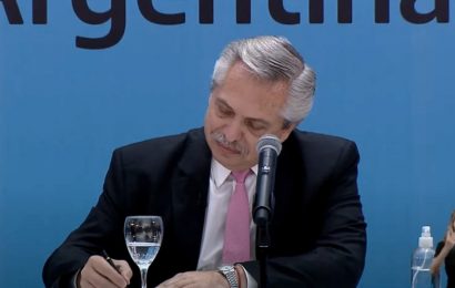 Alberto Fernández: “La educación es un tema central y nunca es un gasto”