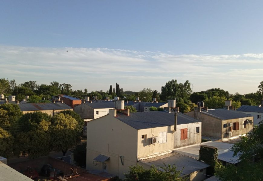 Barrio Libertador: Van 5 días sin agua Barrio Libertador: Van 5 días sin agua