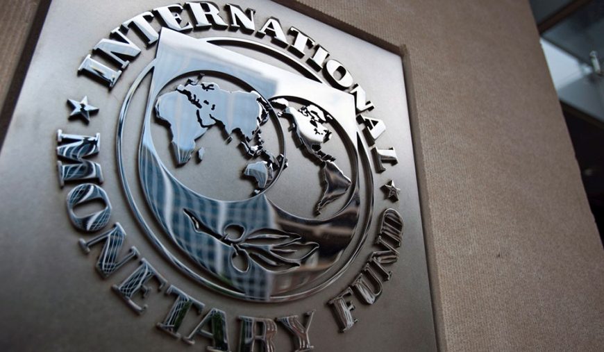 El FMI apoyó los anuncios de Caputo y dijo que «apuntan a mejorar las finanzas públicas» El FMI apoyó los anuncios de Caputo y dijo que «apuntan a mejorar las finanzas públicas»