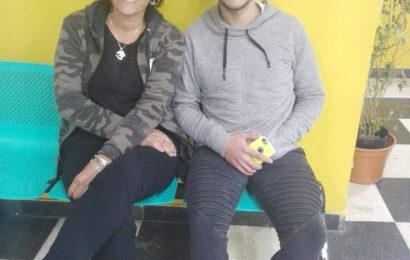 Madre busca desesperadamente a su hijo