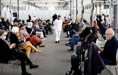 Dinamarca propone una cuarta dosis para personas con ciertos factores de riesgo