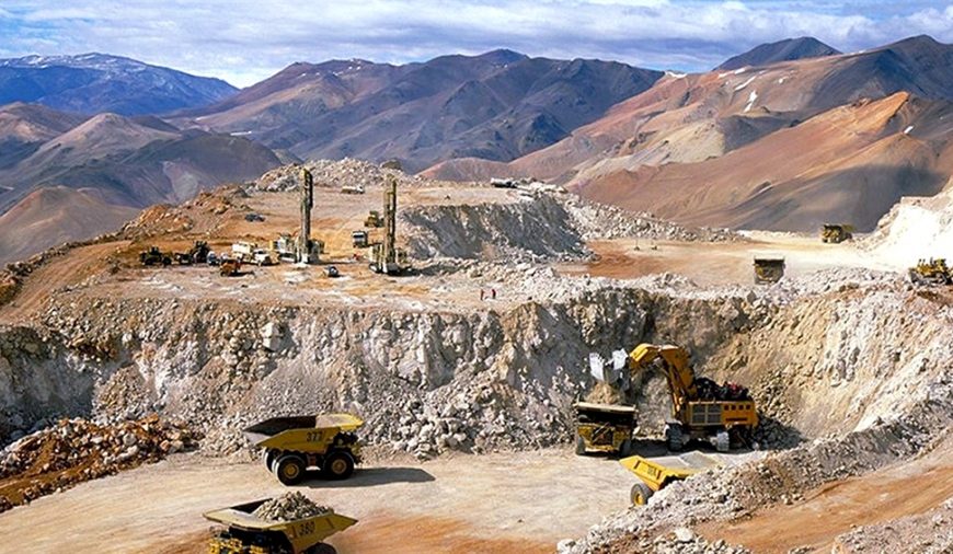 La minería aportó US$ 53.813 millones y es la única industria con saldo positivo en 17 años La minería aportó US$ 53.813 millones y es la única industria con saldo positivo en 17 años