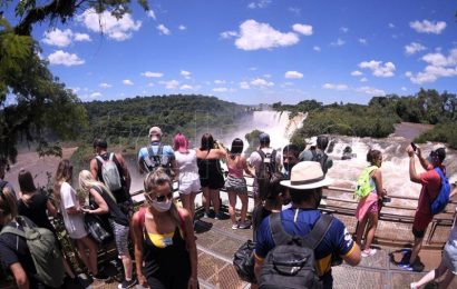 La ocupación en Iguazú ronda el 90% y más de 40 mil turistas visitaron las Cataratas
