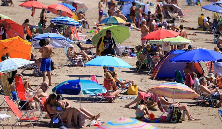 Nuevo récord del turismo: 33,8 millones de viajeros gastaron 1,3 billones de pesos Nuevo récord del turismo: 33,8 millones de viajeros gastaron 1,3 billones de pesos