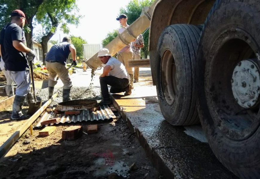 Barrio Progreso: Continúan obras de cordón cuneta y bocacalles Barrio Progreso: Continúan obras de cordón cuneta y bocacalles