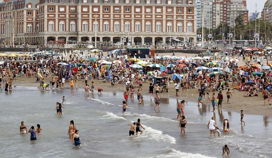 El carnaval movilizó unos 3 millones de turistas en el cierre de una temporada histórica El carnaval movilizó unos 3 millones de turistas en el cierre de una temporada histórica