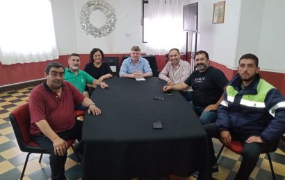 Municipales tendrán aumento y dos bonos para fin de año