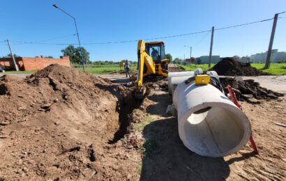 Trabajan en desagües pluviales en la zona oeste de la ciudad