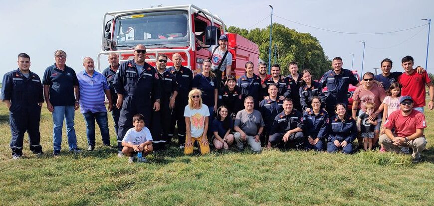 Bomberos Voluntarios suma nueva unidad para incendios forestales Bomberos Voluntarios suma nueva unidad para incendios forestales