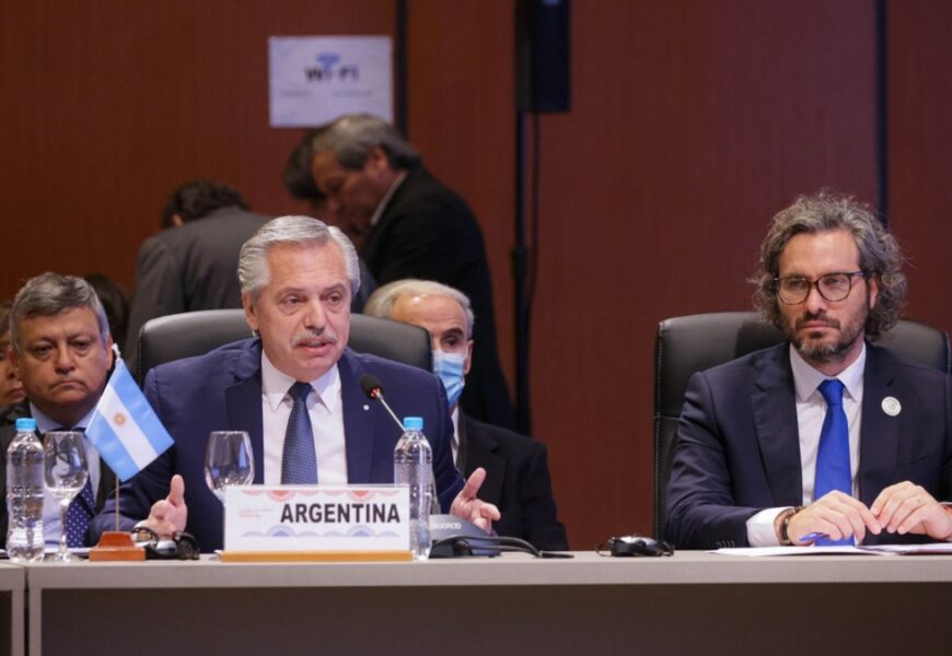 «En la oposición discuten quién tiene el plan de ajuste más fuerte» «En la oposición discuten quién tiene el plan de ajuste más fuerte»