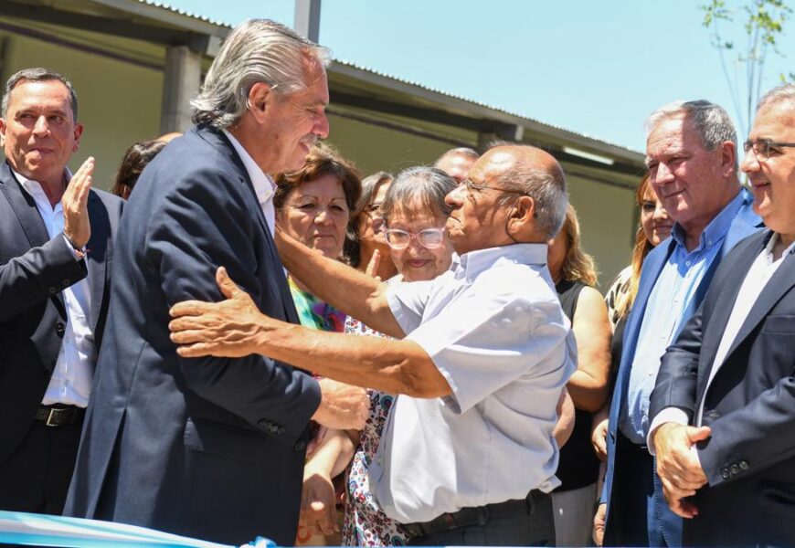Con más de 132.000 viviendas en ejecución, el Gobierno podría entregar la 150.000 antes de fin de año Con más de 132.000 viviendas en ejecución, el Gobierno podría entregar la 150.000 antes de fin de año