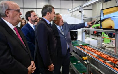 Massa inauguró en Escobar la primera fábrica «inteligente» de Latinoamérica