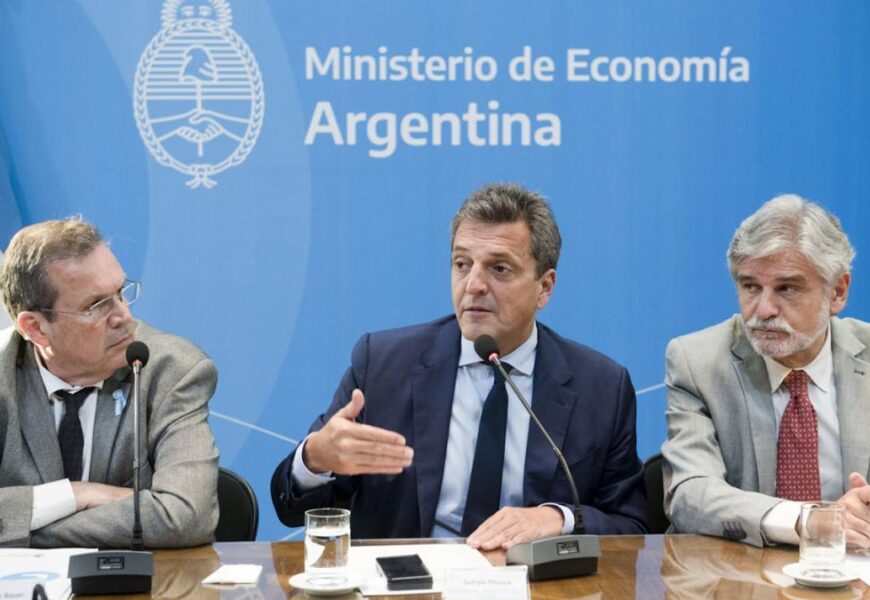 Con el programa Film+Ar, se invertirán 1.300 millones de pesos en la industria audiovisual Con el programa Film+Ar, se invertirán 1.300 millones de pesos en la industria audiovisual