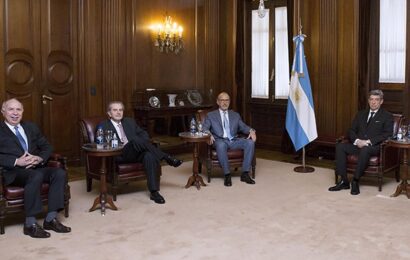 La Corte suspendió las elecciones a gobernador en Tucumán y San Juan
