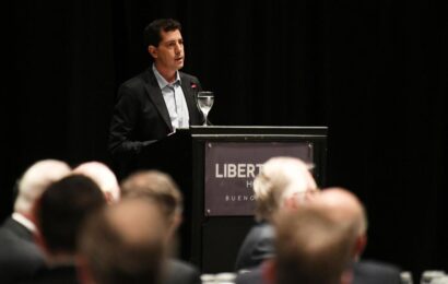 De Pedro abogó por «generar un modelo productivo a largo plazo» y «priorizar inversiones»
