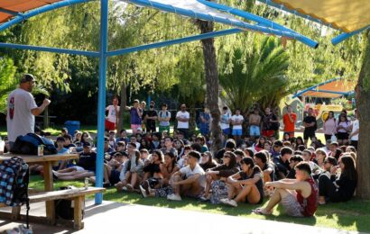 Más de 175 mil jóvenes bonaerenses ya se anotaron en el programa Viajes de Fin de Curso