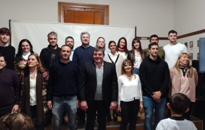 Bouvier fue presentado: Es el candidato oficial de la UCR