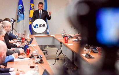 Massa consiguió financiamiento del Banco Mundial y el BID por más de US$ 1.300 millones
