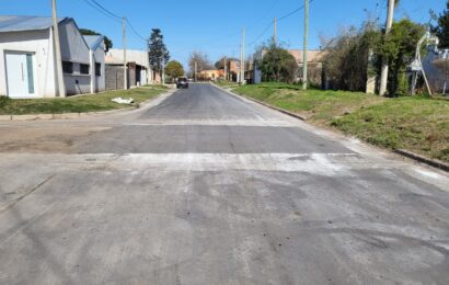 Se completaron obras de asfaltado en Barrio La Loma y en Mudynda con la finalización de tres bocacalles