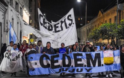 Docentes de Jujuy denunciaron una «ola de descuentos» en sus sueldos por los días de huelga