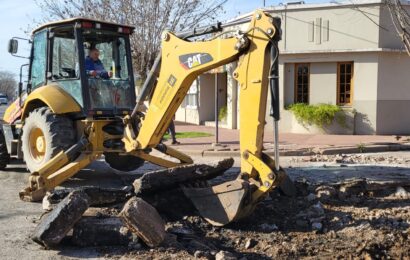 Se repara el pavimento en la esquina de Aspirante Gazo y Avenida San Martín