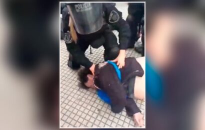 Un muerto tras la represión de la Policía de la Ciudad en el Obelisco
