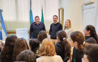 Alumnos de 5to grado de la Escuela Primaria N°30 Nicolás Avellaneda de nuestra ciudad visitaron esta mañana el Palacio Municipal