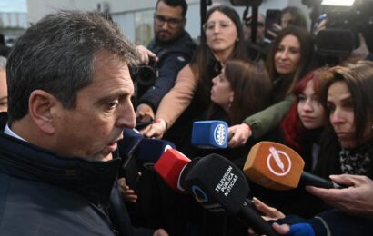 Massa llamó a «potenciar» a los medios públicos ante las propuestas de la oposición