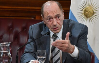 Zaffaroni: «El fallo contra YPF es parte de una mafia organizada a nivel internacional»