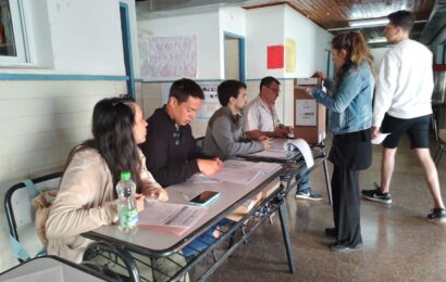 Con normalidad inició el comicio en Rojas