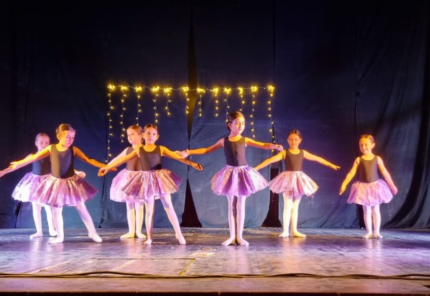 El Conservatorio Municipal de Música presentó la velada anual del Taller de Danzas Clásicas El Conservatorio Municipal de Música presentó la velada anual del Taller de Danzas Clásicas