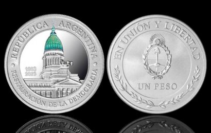 Salió una moneda conmemorativa por el 40° aniversario de Restauración de la Democracia
