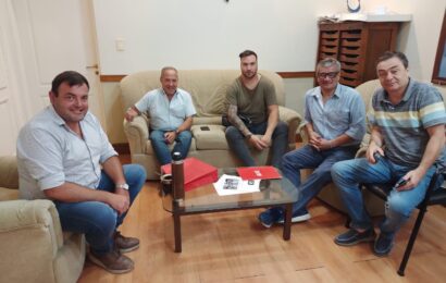 La Liga de Fútbol fue recibida por Bouvier